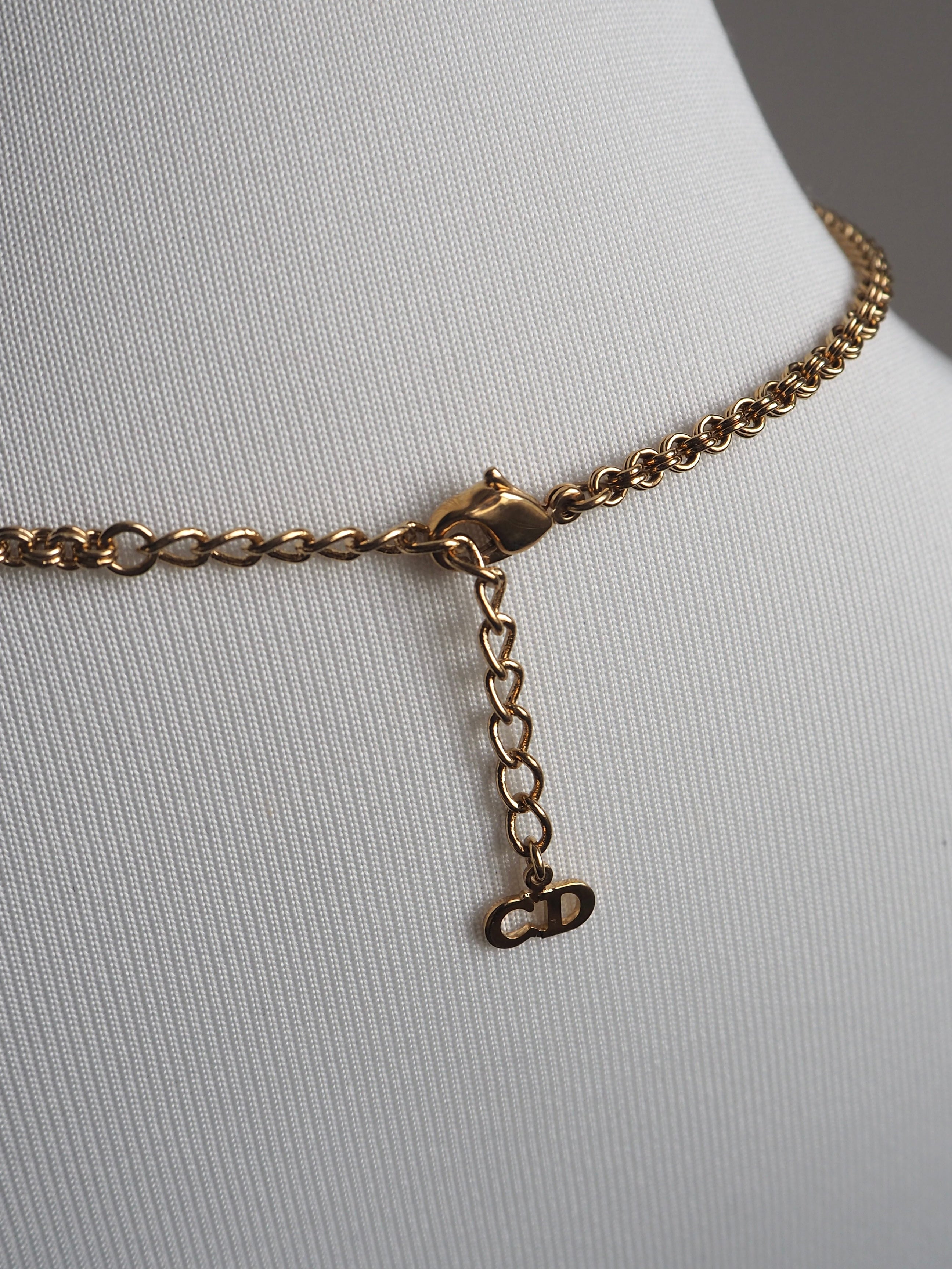 CHISTIAN DIOR NECKLACE