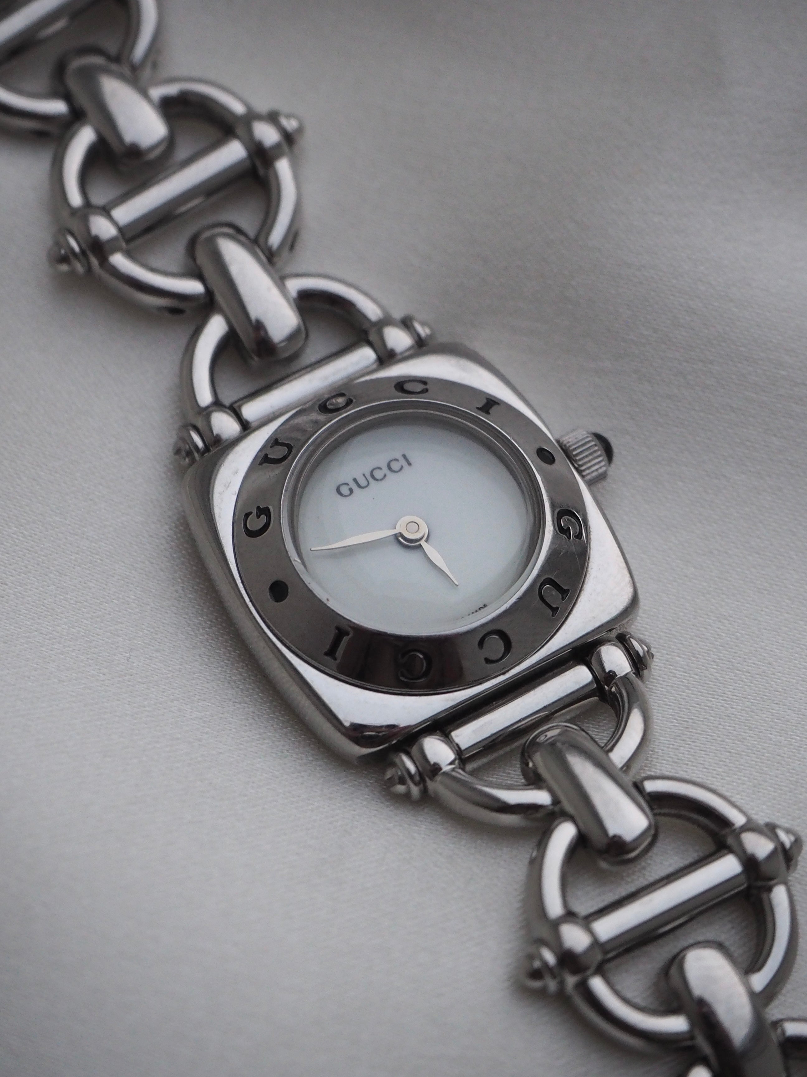 GUCCI 6400L WATCH