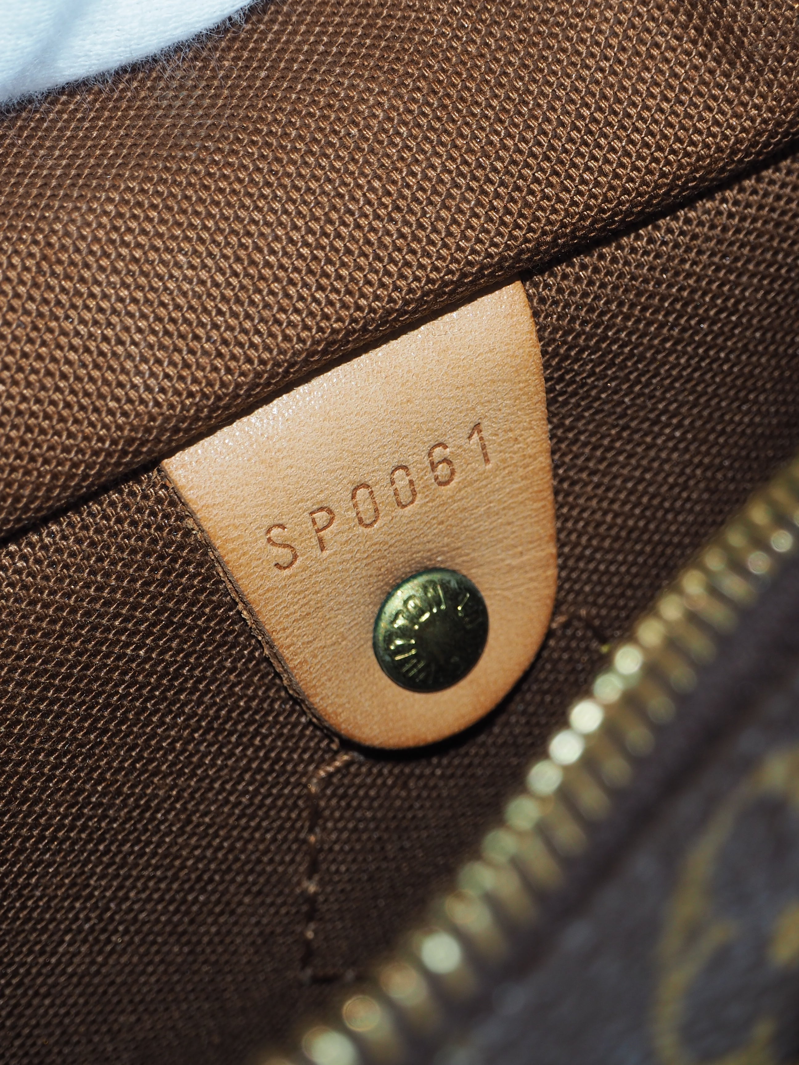 LOUIS VUITTON SPEEDY 25 MONOGRAM