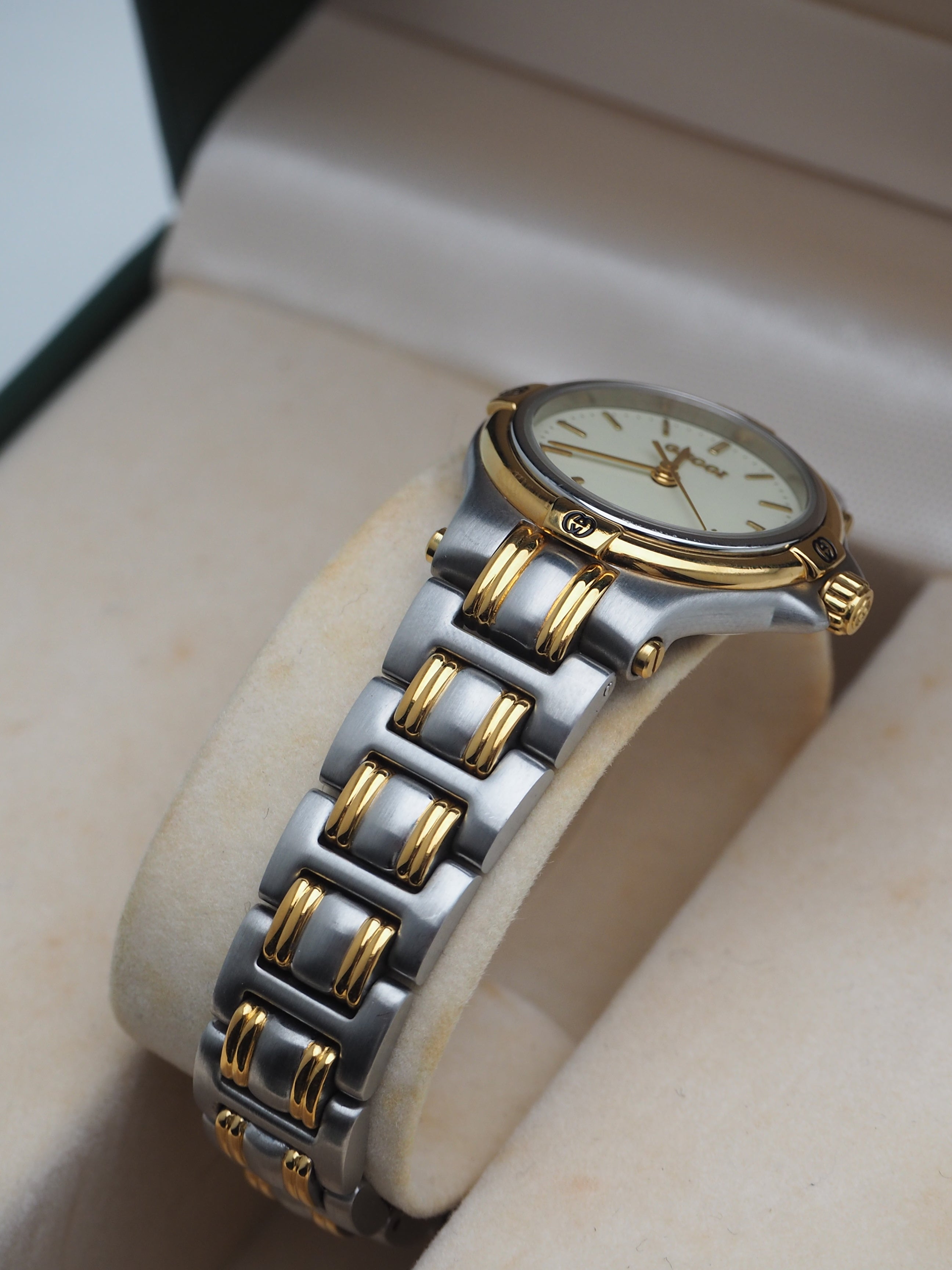 GUCCI 9040L TWO-TONE WATCH