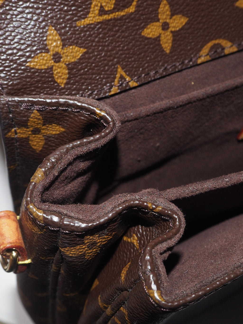LOUIS VUITTON POCHETTE MÉTIS