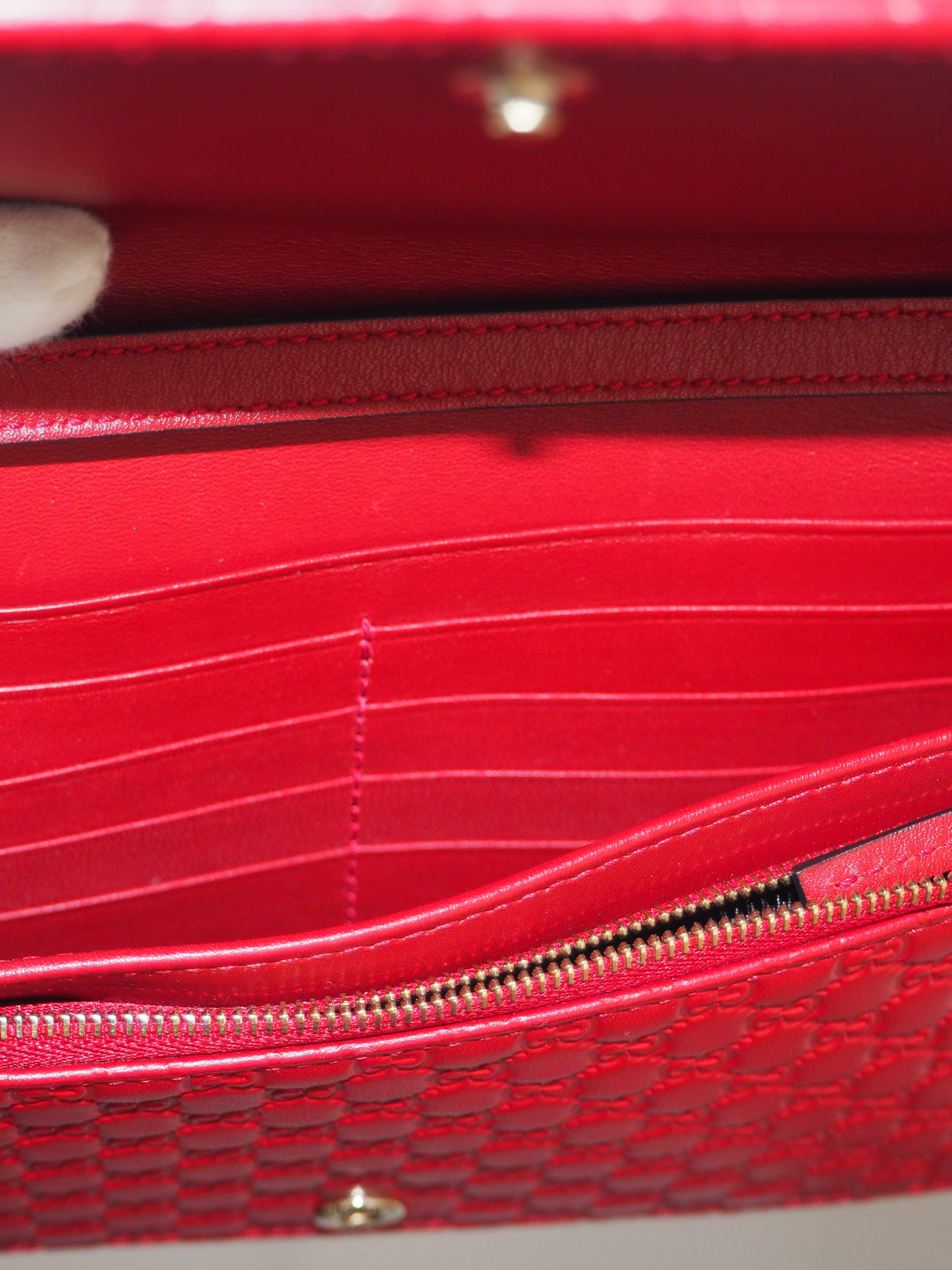GUCCI WALLET ON STRAP