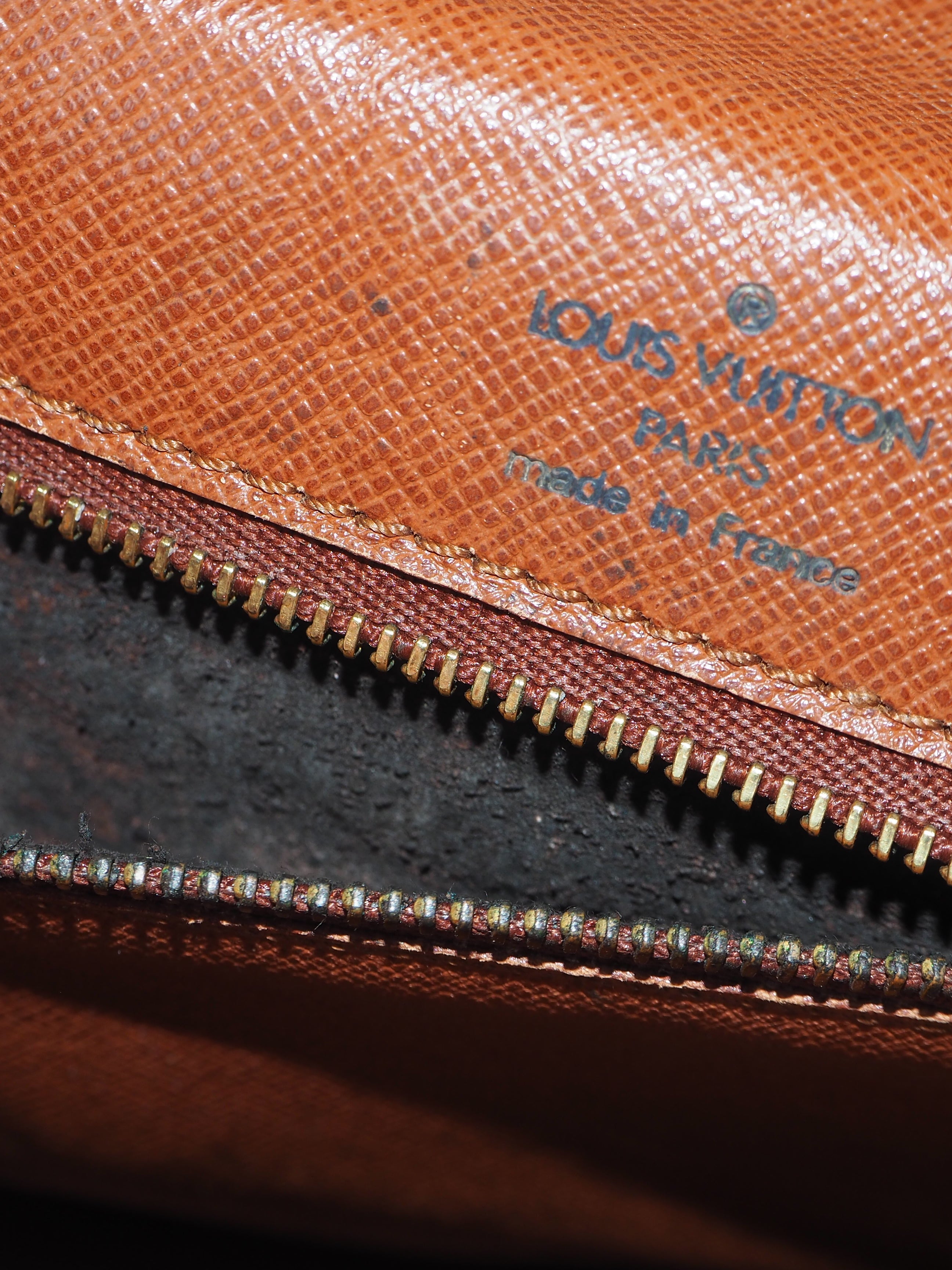 LOUIS VUITTON MONCEAU 28