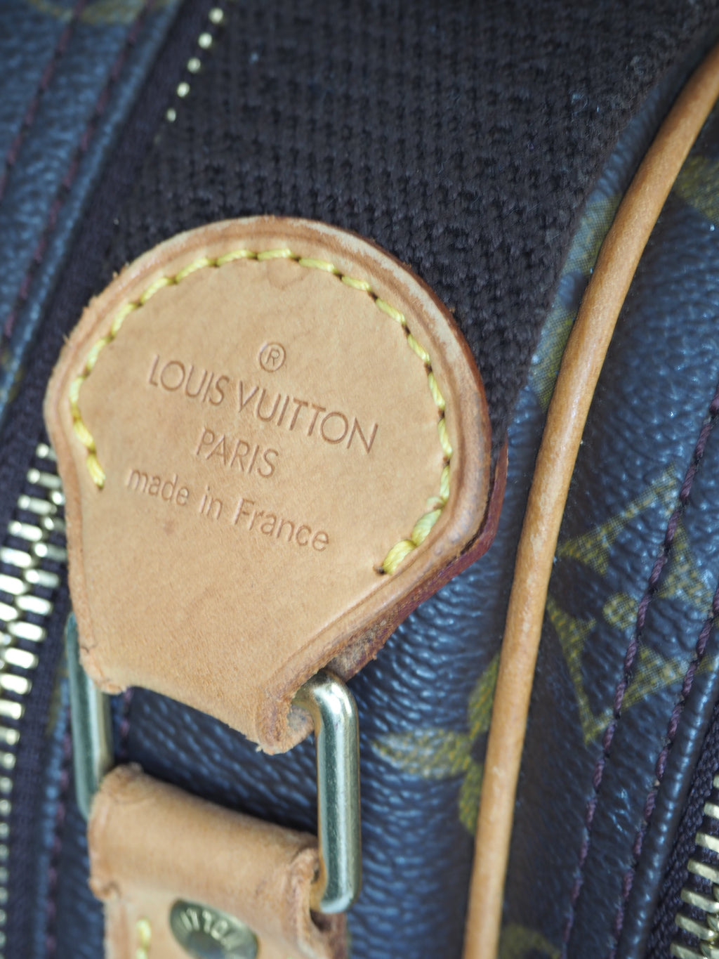 LOUIS VUITTON REPORTER PM SHOULDER BAG