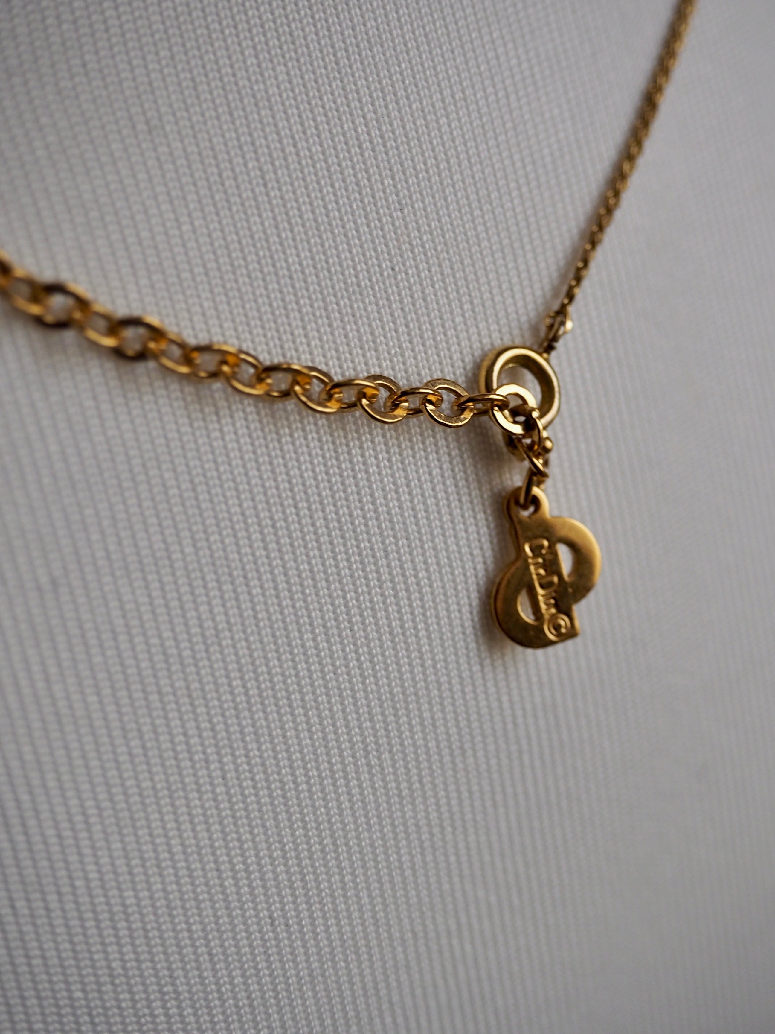 CHISTIAN DIOR NECKLACE
