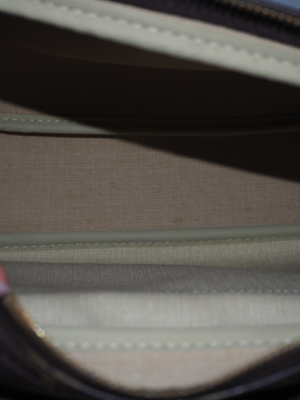 LOUIS VUITTON REPORTER PM SHOULDER BAG