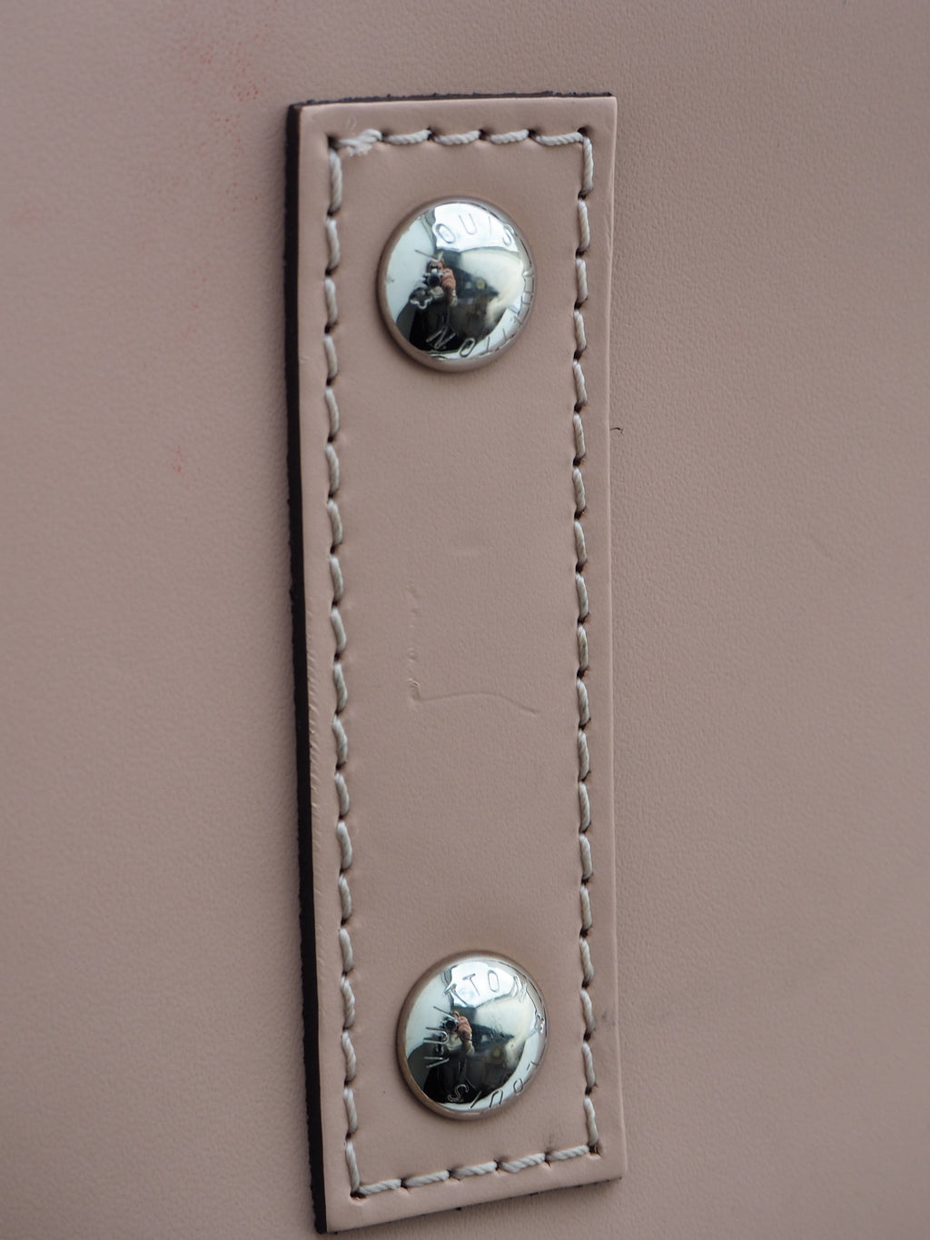 LOUIS VUITTON ALMA BB MAGNOLIA EPI LEATHER