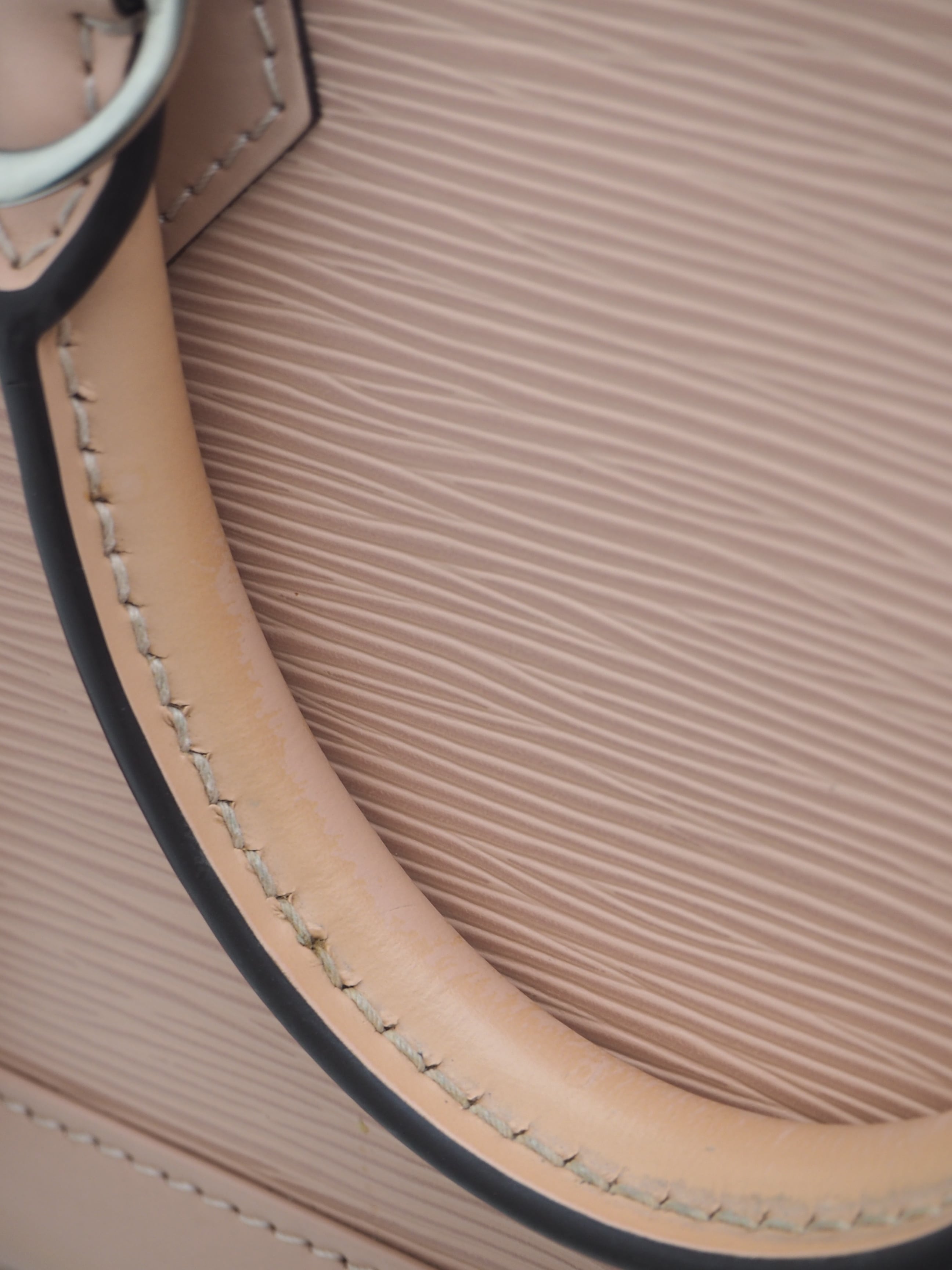 LOUIS VUITTON ALMA BB MAGNOLIA EPI LEATHER