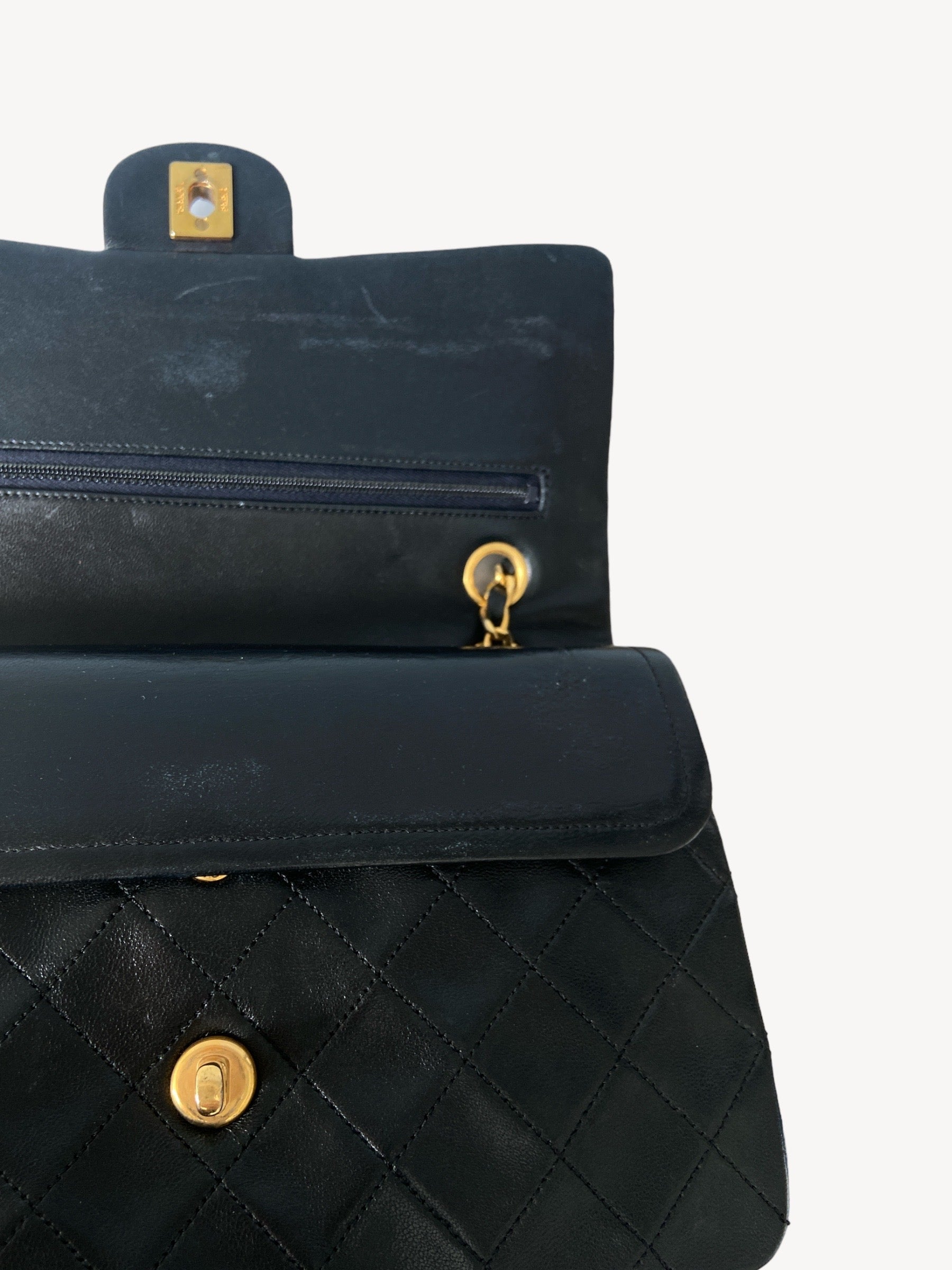 CHANEL CLASSIC DOUBLE FLAP BAG MEDIUM