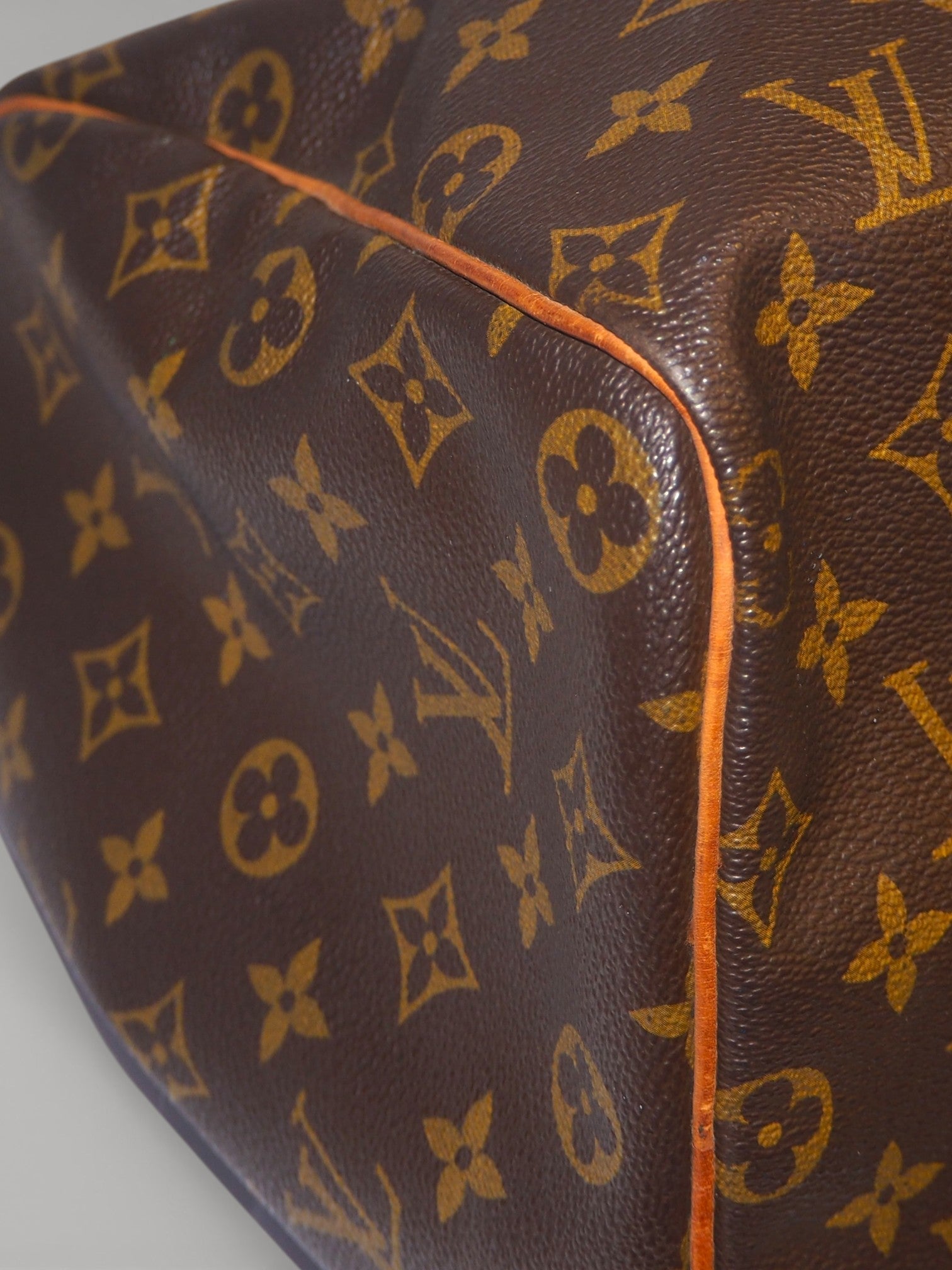 LOUIS VUITTON SPEEDY 40