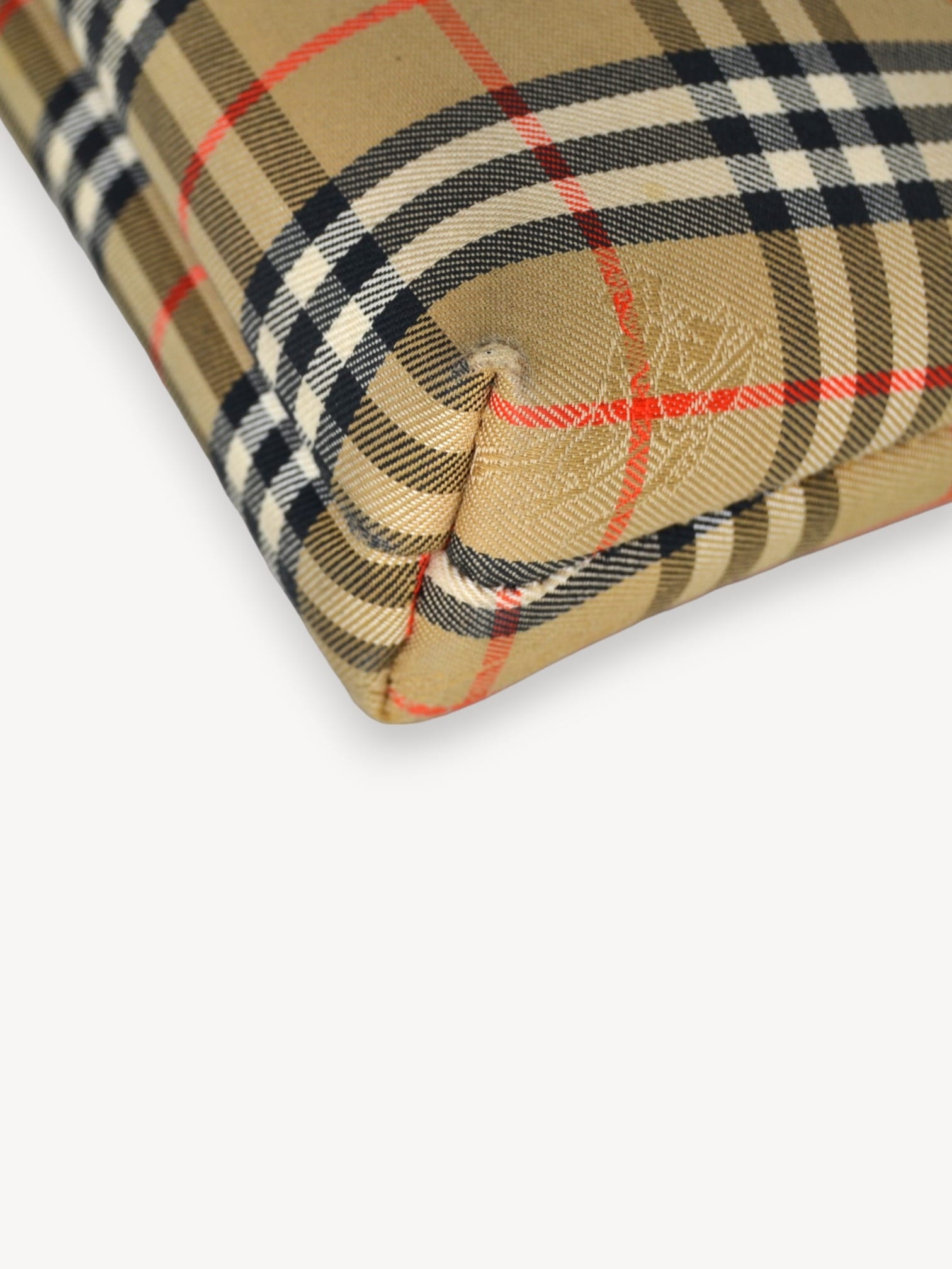 BURBERRY CLASSIC CHECK TOILETRY POUCH