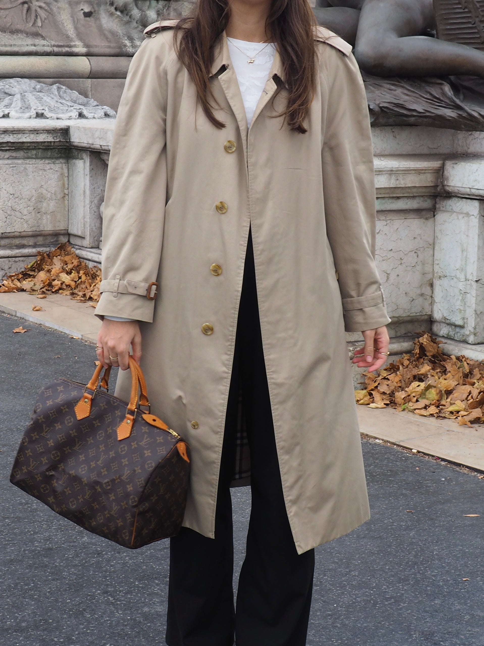 BURBERRY TRENCH COAT - L/XL
