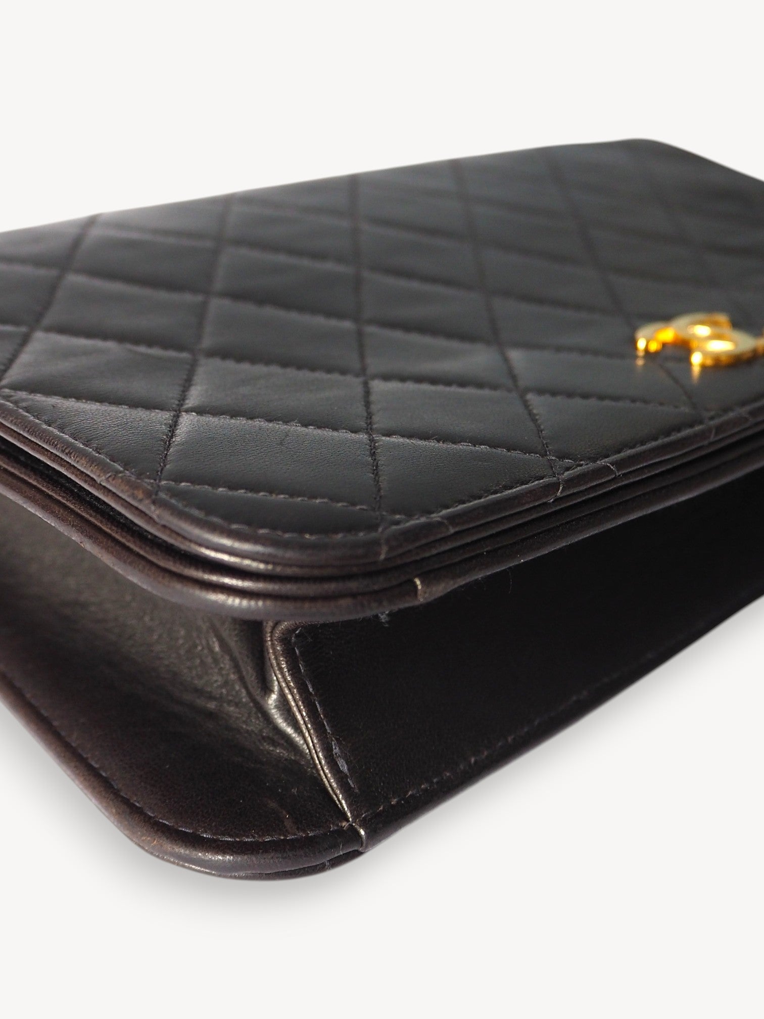 CHANEL SINGLE FULL FLAP BAG BLACK