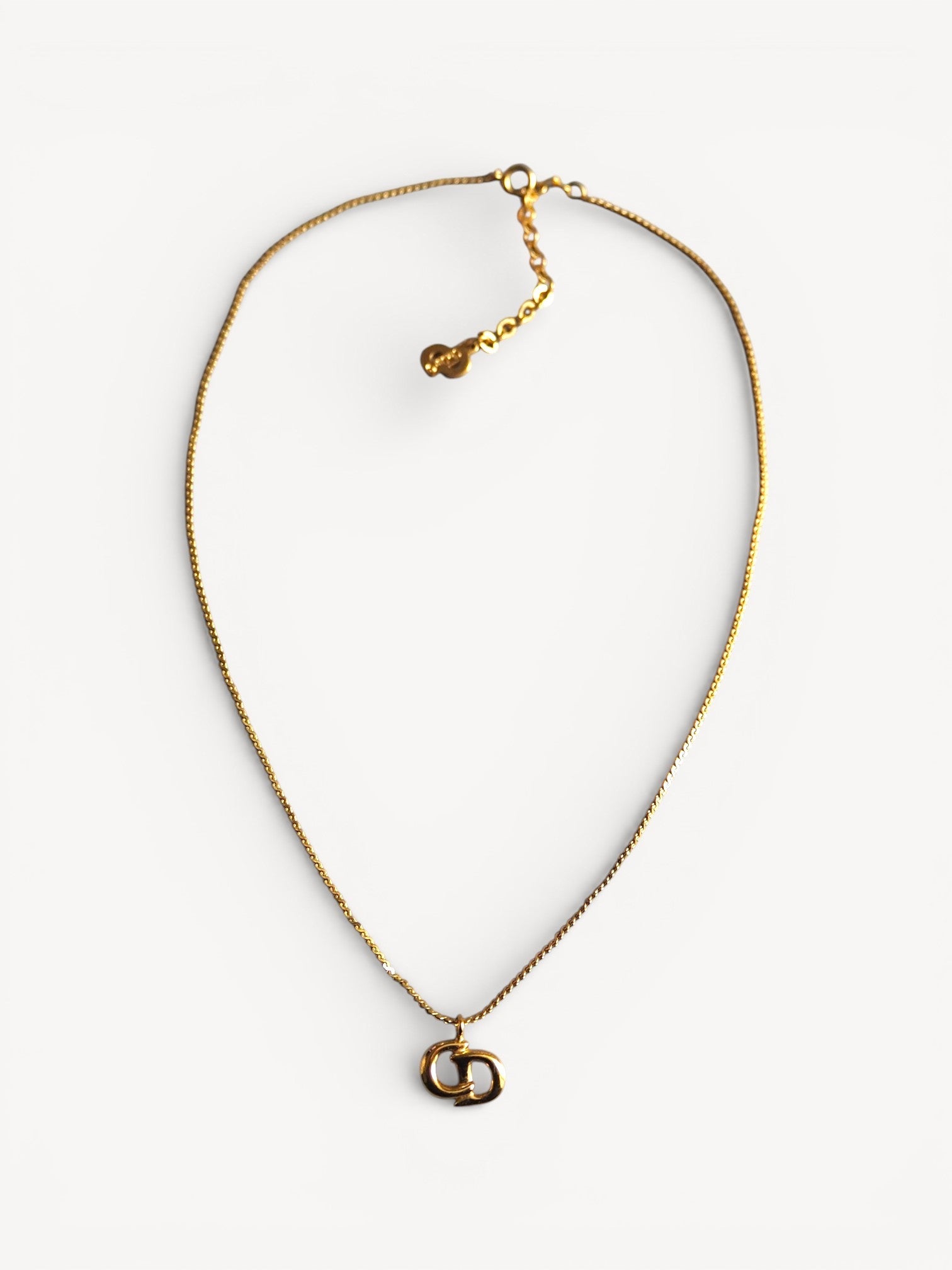 CHISTIAN DIOR NECKLACE