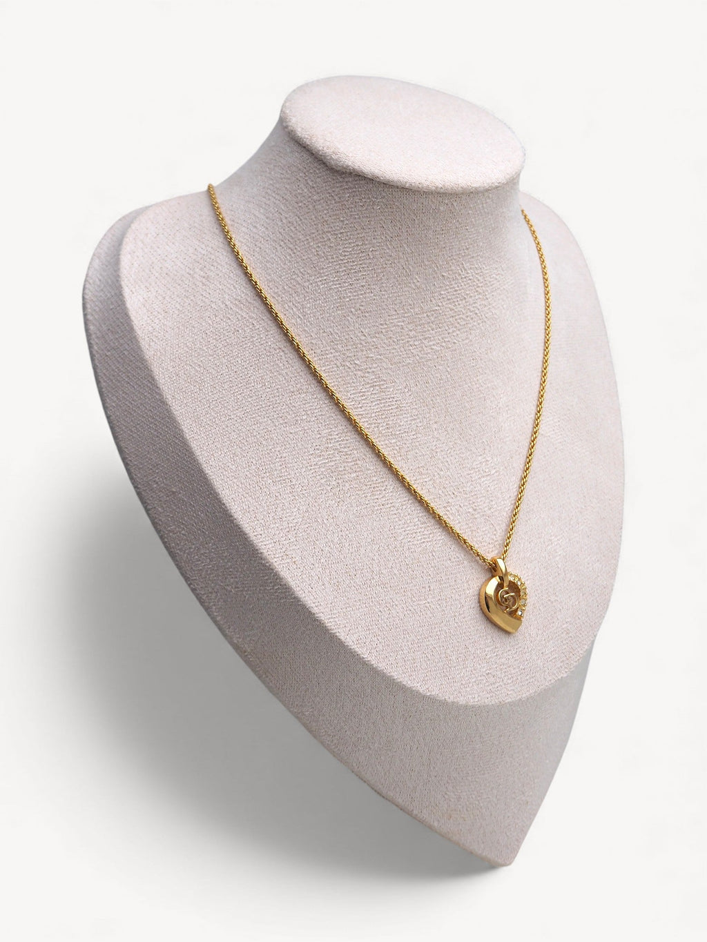 CHRISTIAN DIOR NECKLACE