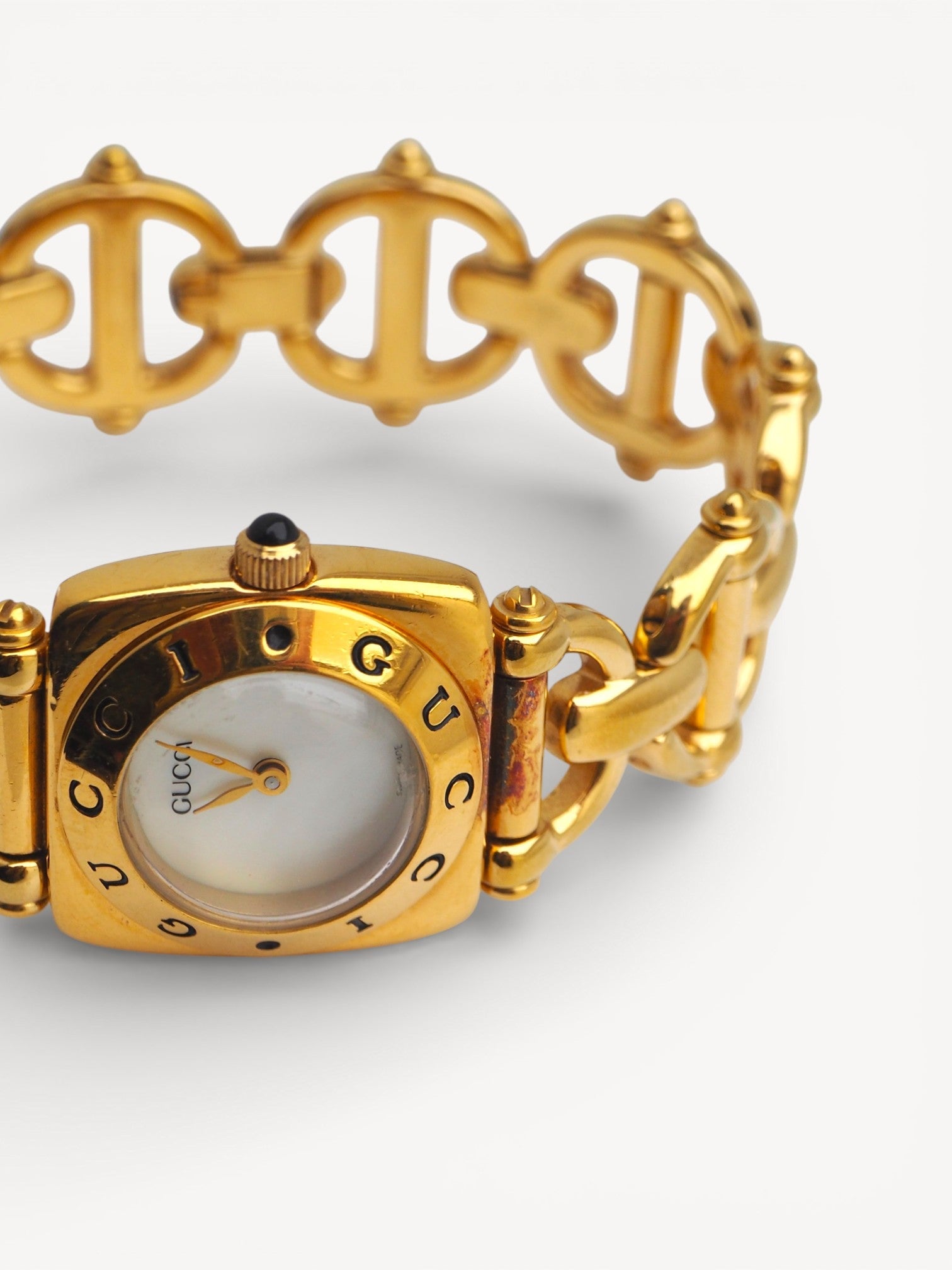 GUCCI 6400L WATCH