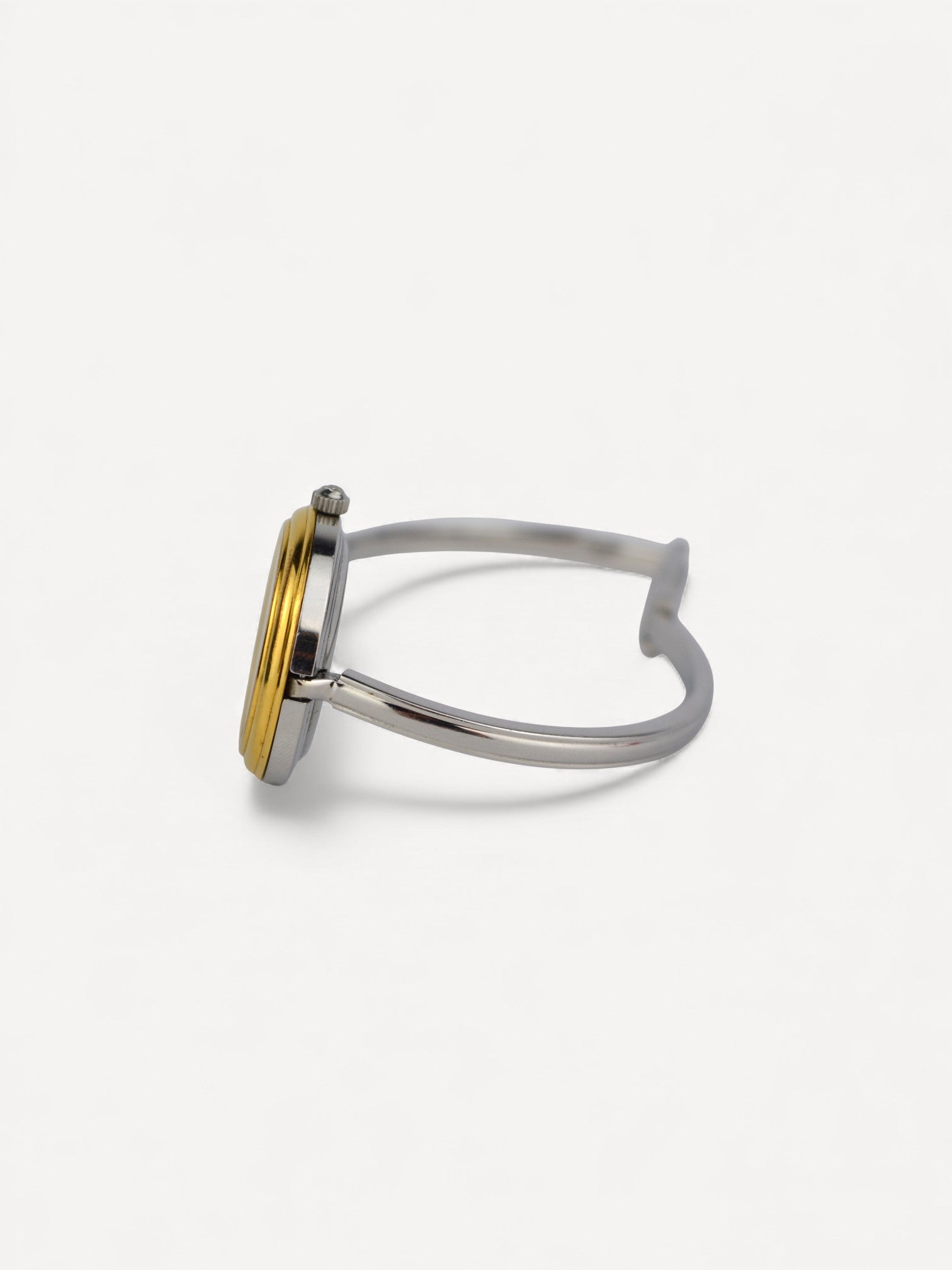 GUCCI INTERCHANGEABLE BEZEL WATCH