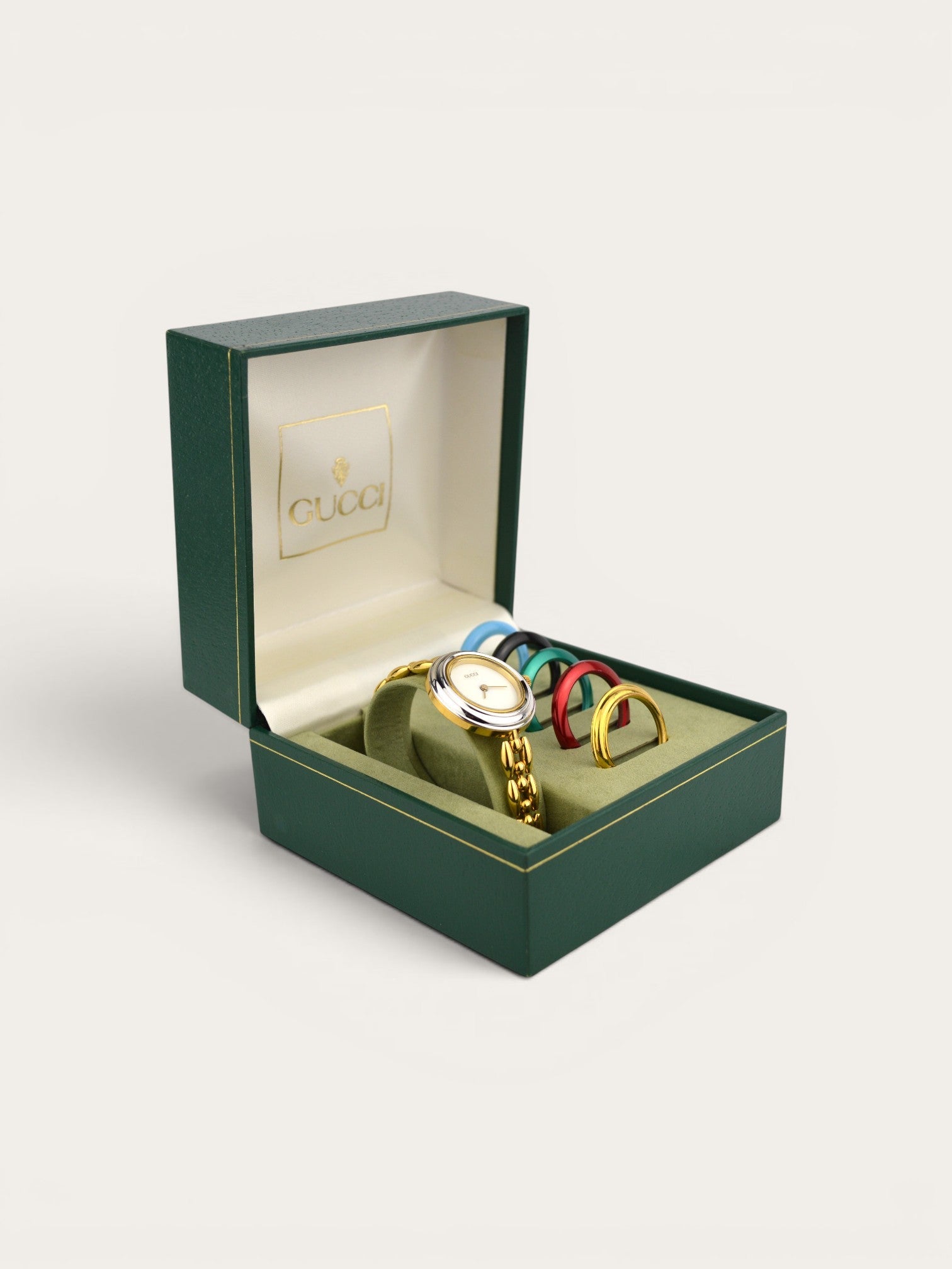GUCCI INTERCHANGEABLE BEZEL WATCH