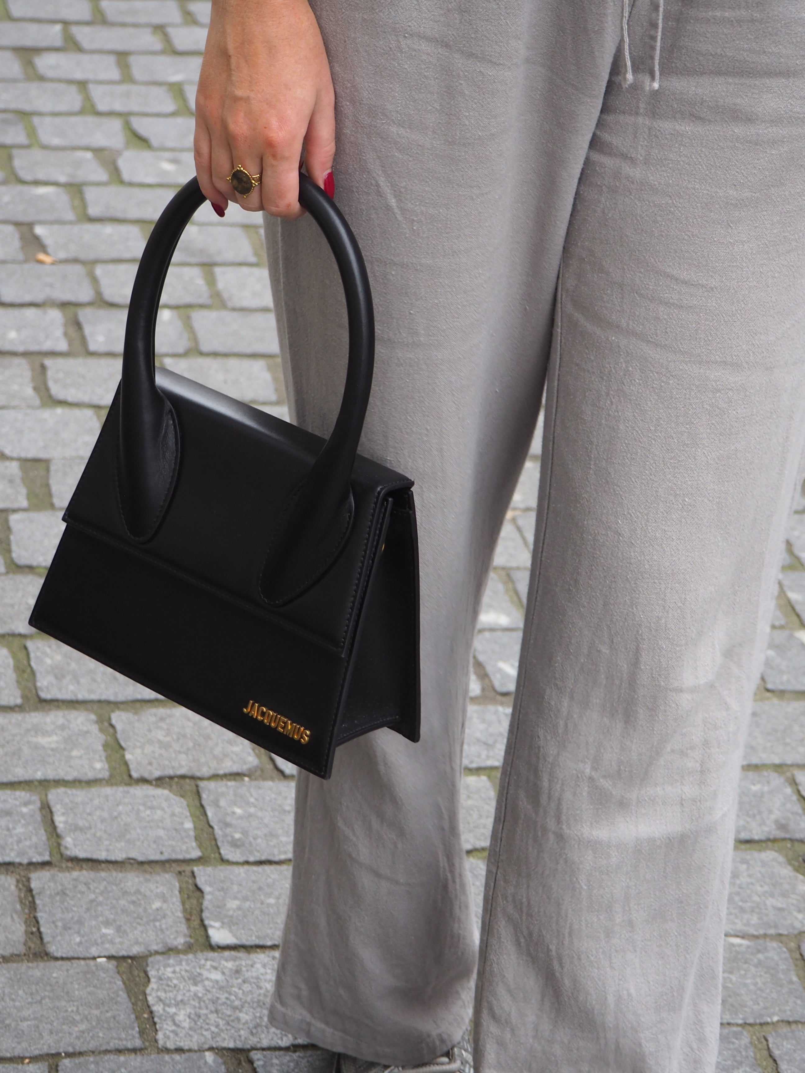 JACQUEMUS LE GRAND CHIQUITO