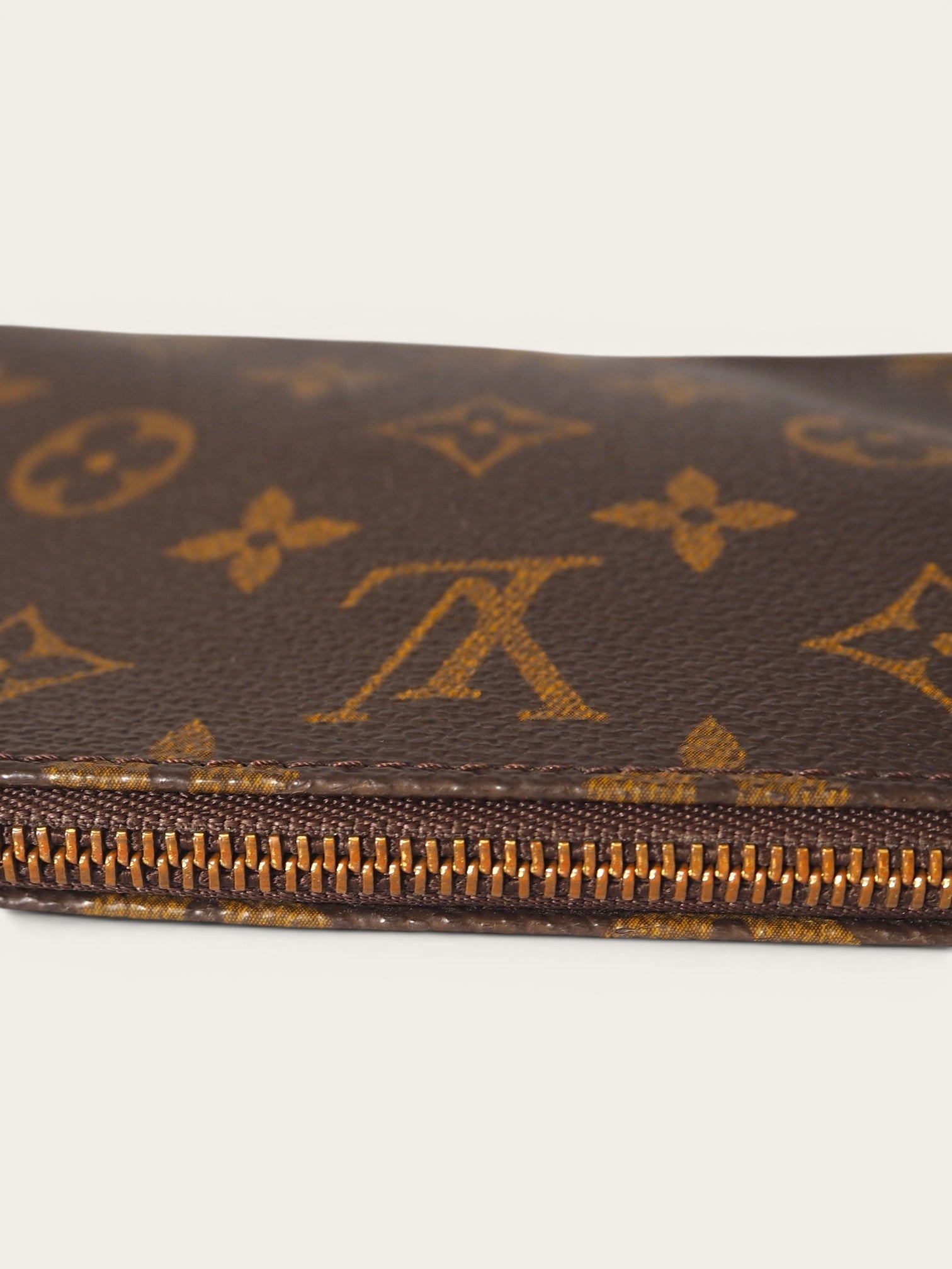 LOUIS VUITTON POCHETTE ACCESSOIRES
