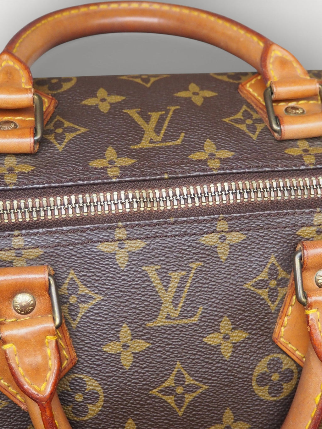 LOUIS VUITTON SPEEDY 40