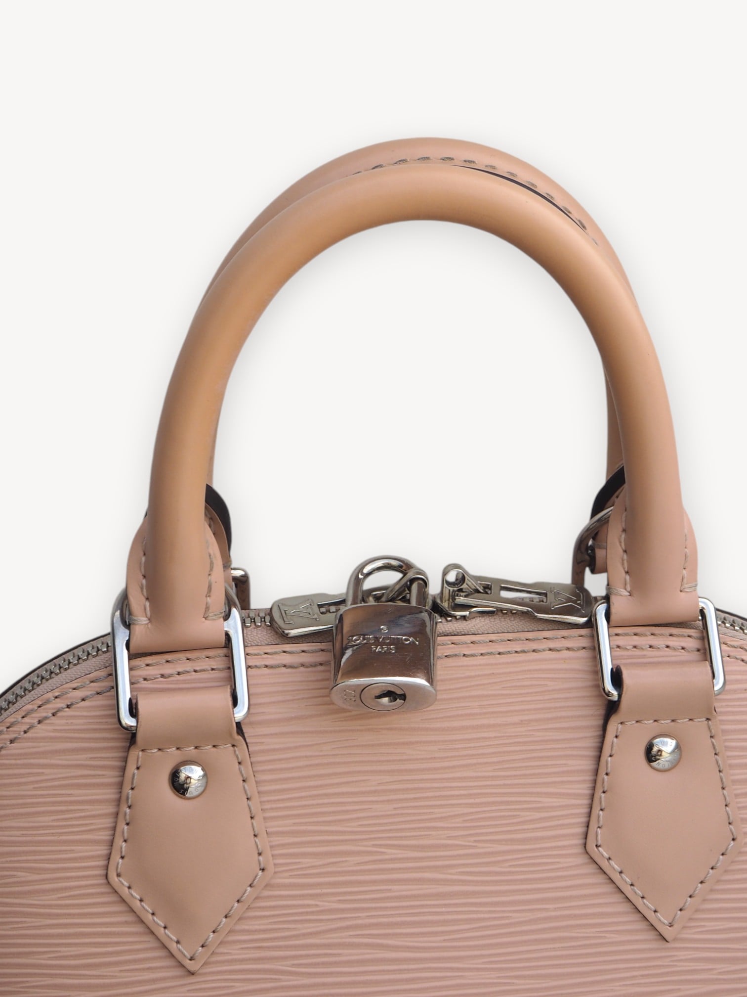 LOUIS VUITTON ALMA BB MAGNOLIA EPI LEATHER