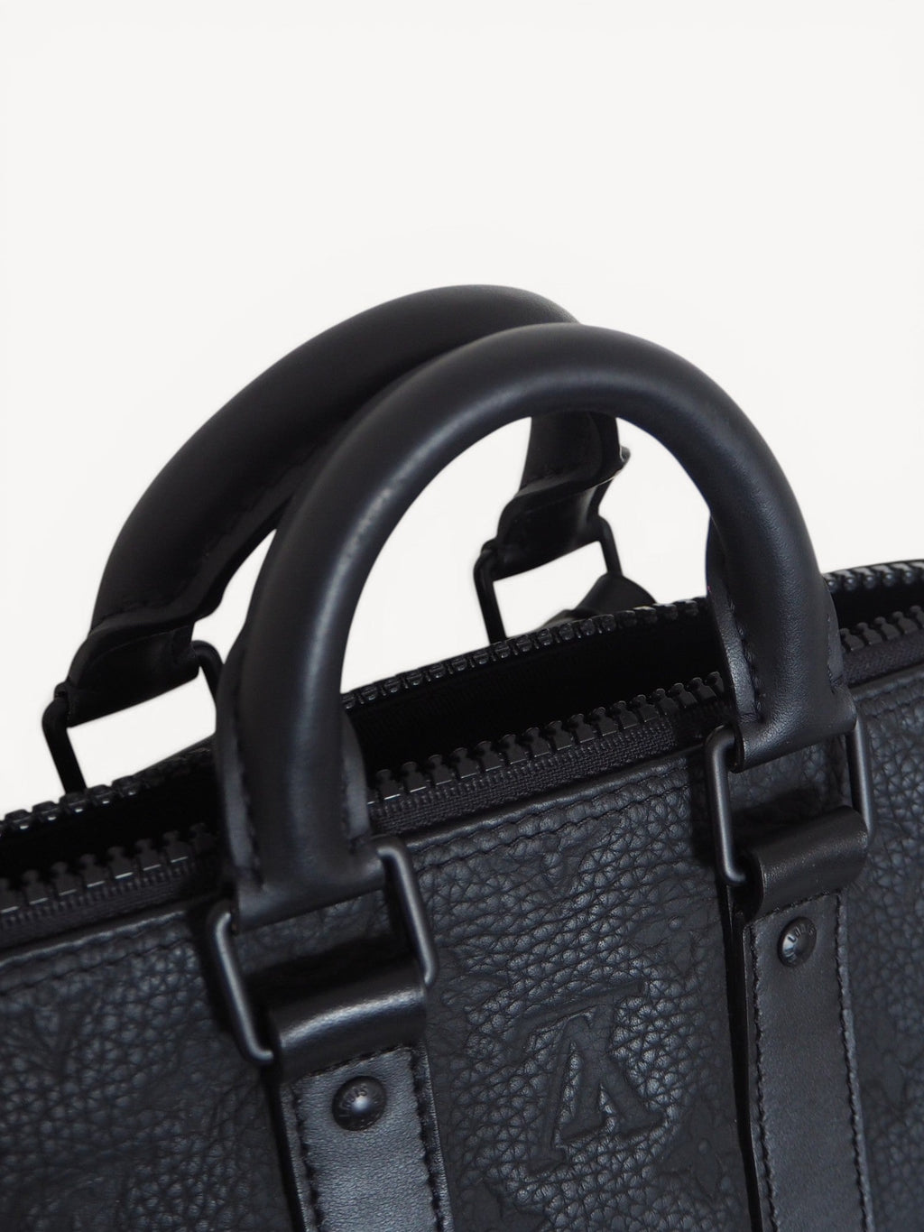 LOUIS VUITTON KEEPALL BANDOULIÈRE 25