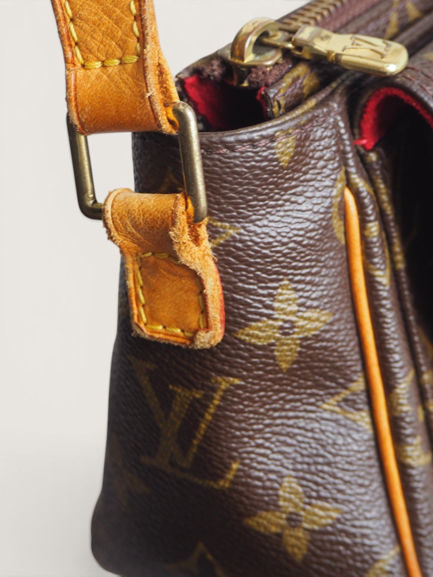 LOUIS VUITTON VIVA CITE PM