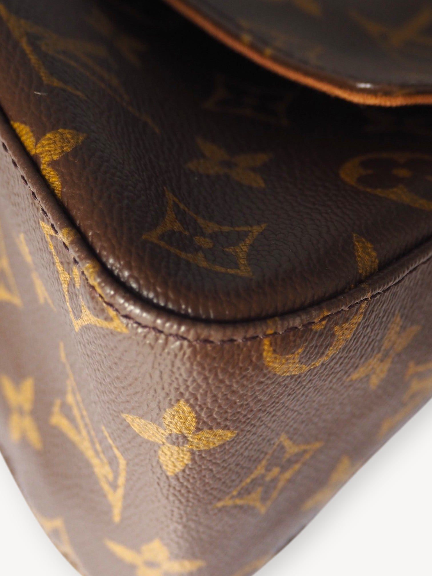 LOUIS VUITTON LOOPING PM SHOULDER BAG