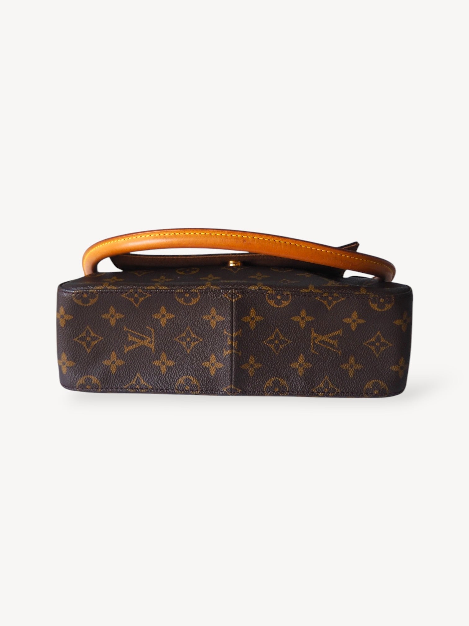 LOUIS VUITTON LOOPING PM SHOULDER BAG