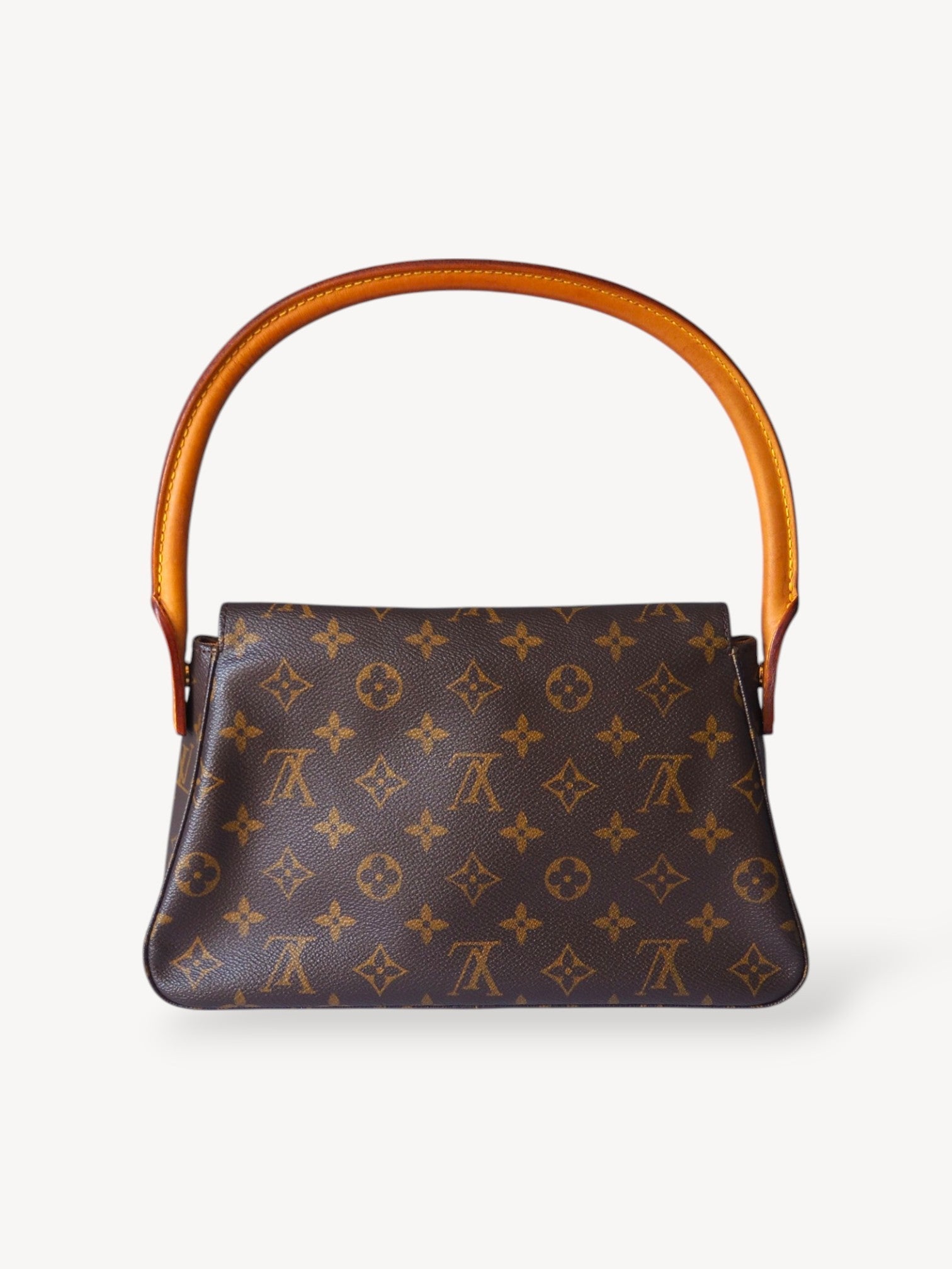 LOUIS VUITTON LOOPING PM SHOULDER BAG