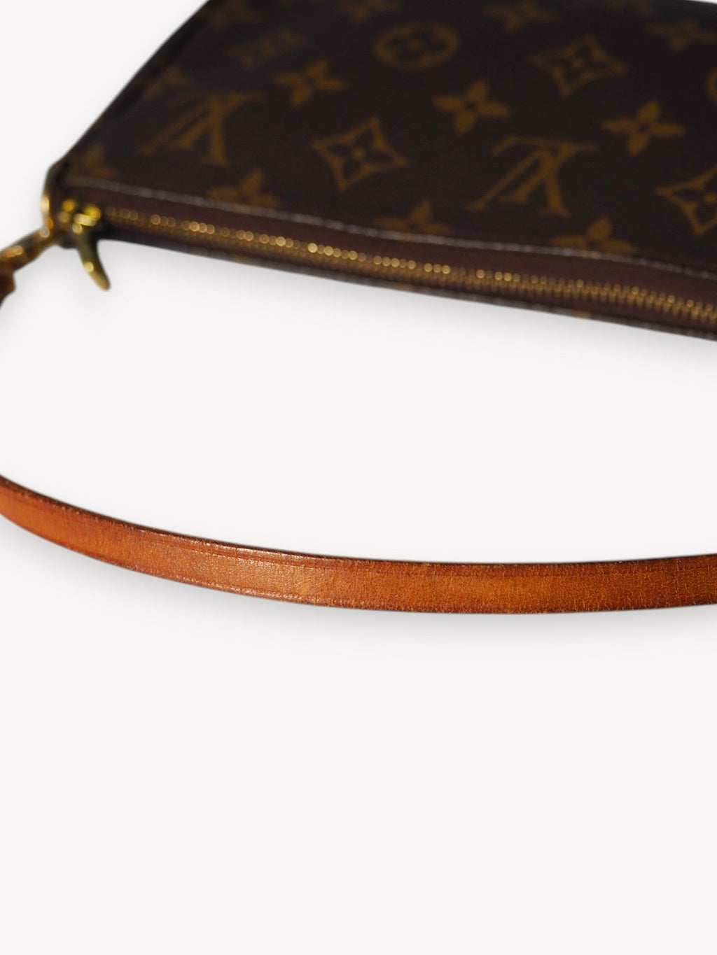 LOUIS VUITTON POCHETTE ACCESSOIRES