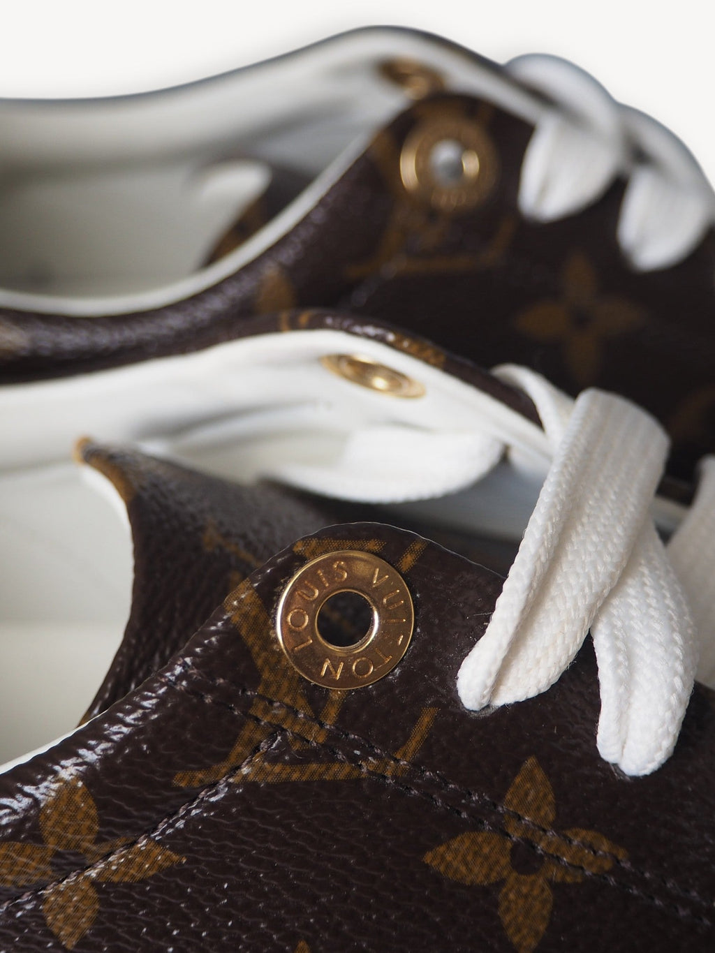 LOUIS VUITTON TIME OUT SNEAKERS - EU 36