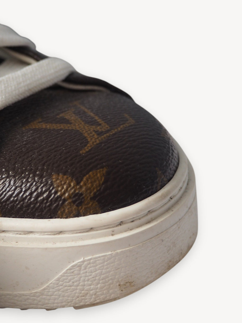 LOUIS VUITTON TIME OUT SNEAKERS - EU 36
