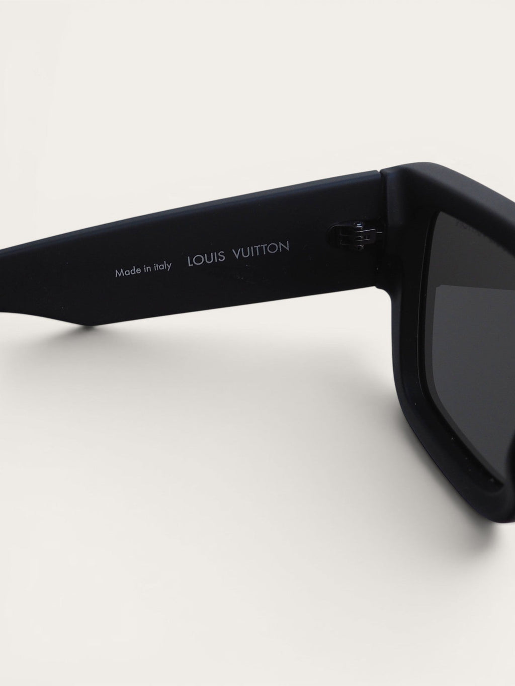 LOUIS VUITTON CLASH SQUARE SUNGLASSES