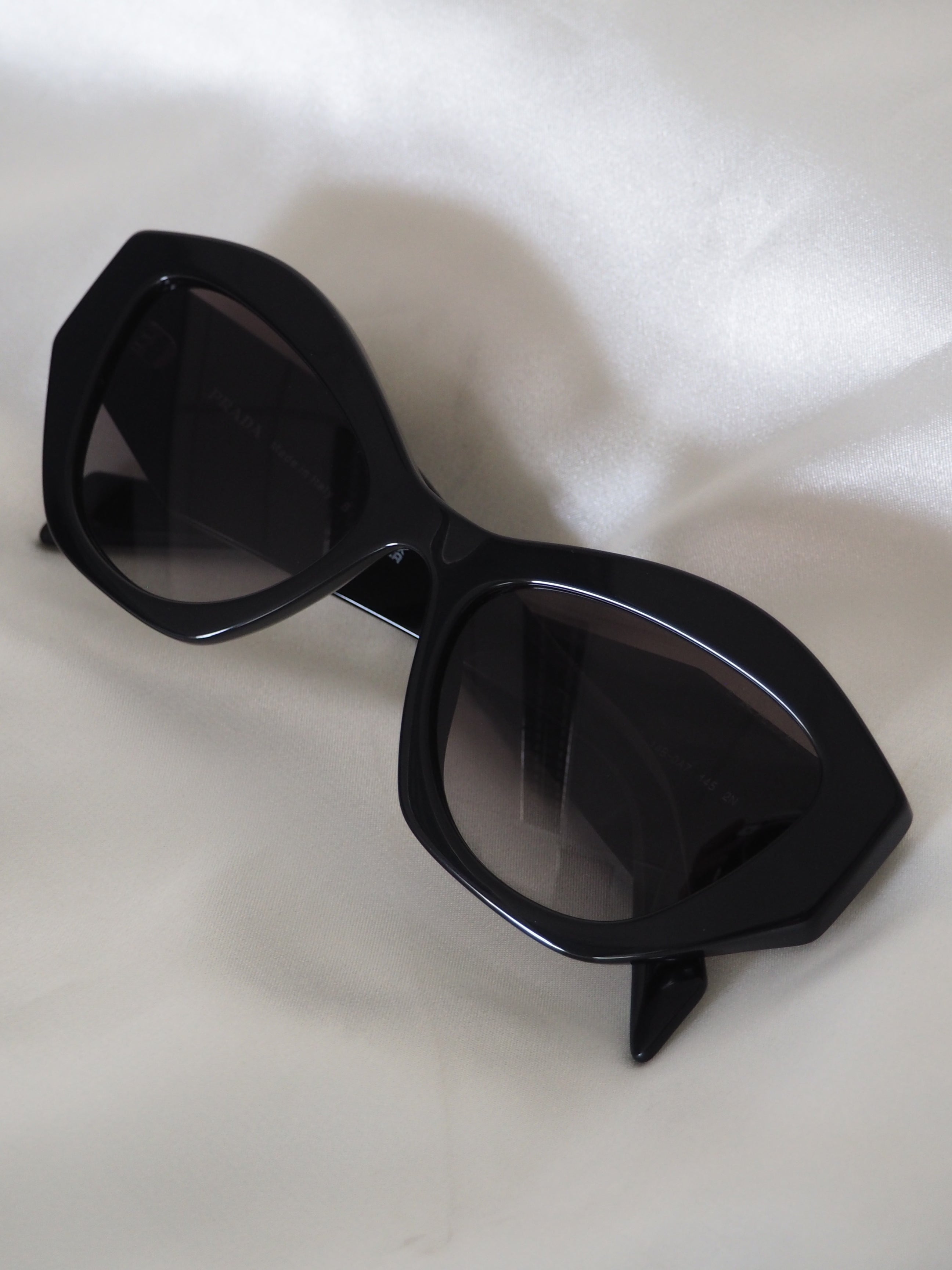 PRADA SPR07Y CAT EYE SUNGLASSES BLACK