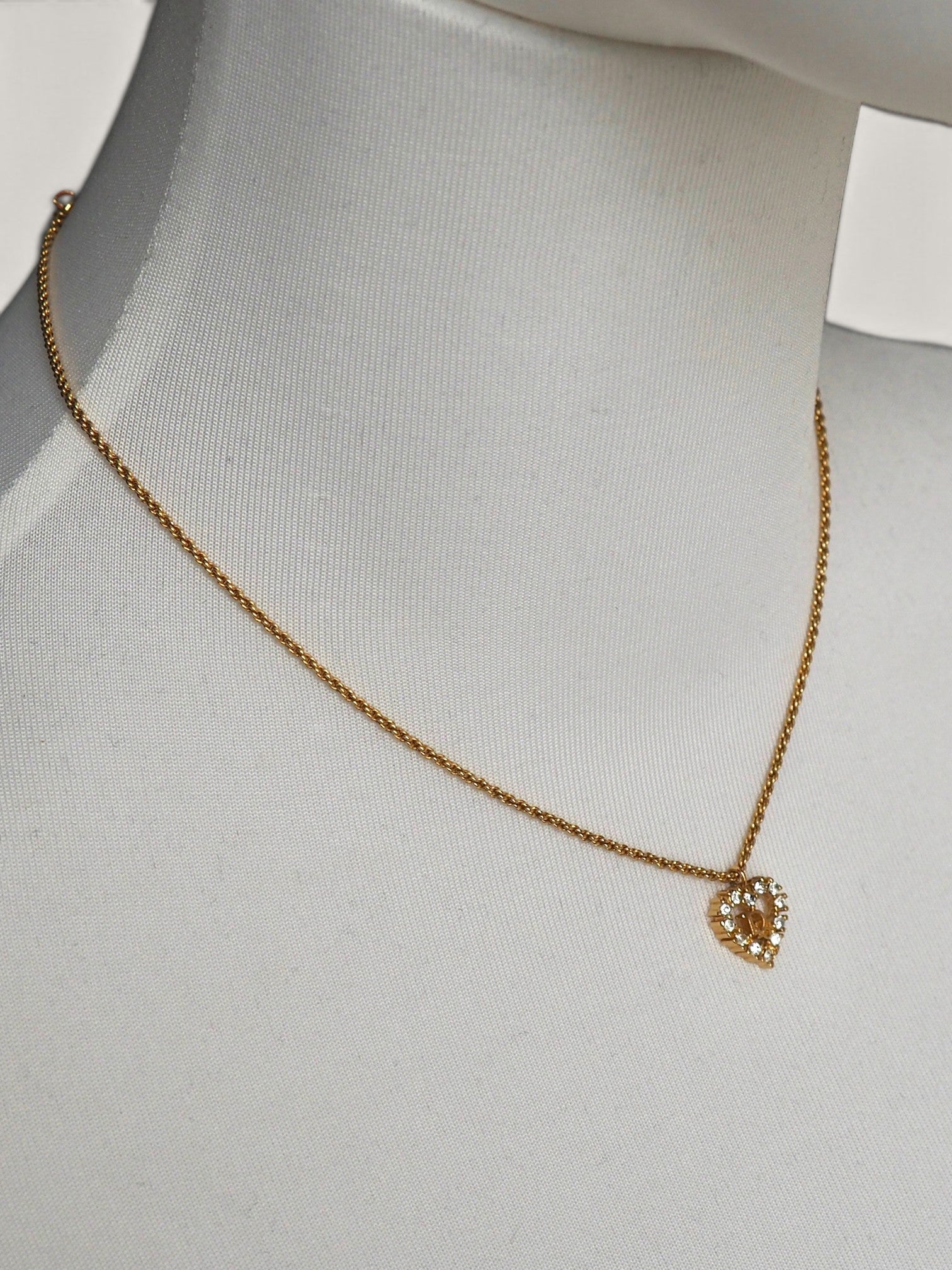 CHRISTIAN DIOR NECKLACE