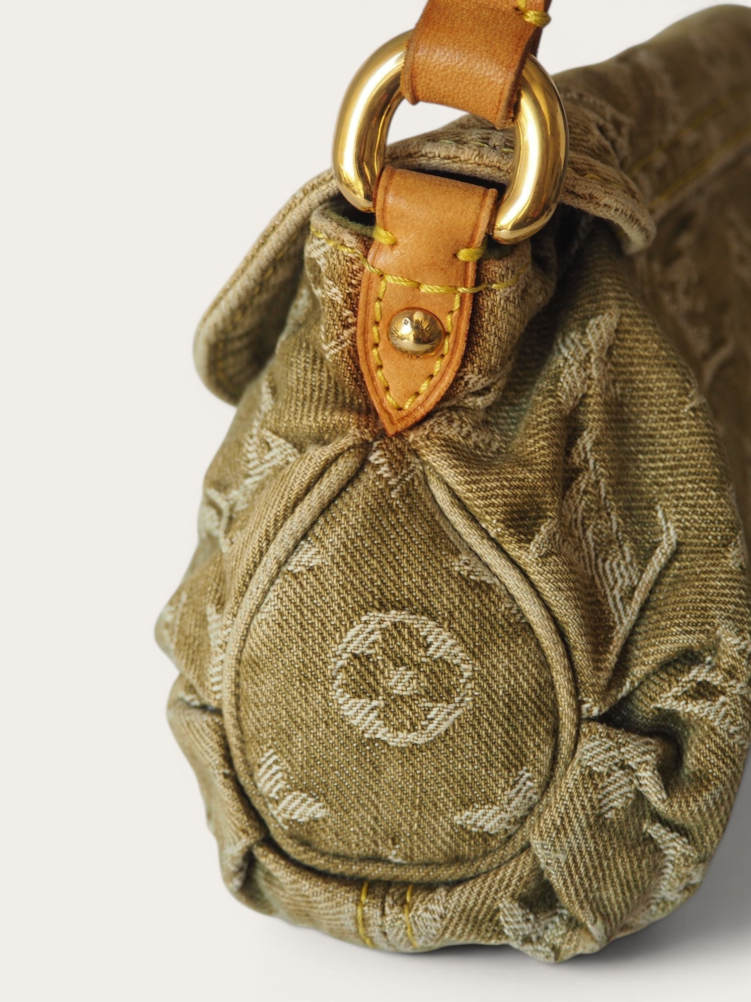 LOUIS VUITTON PLEATY PM