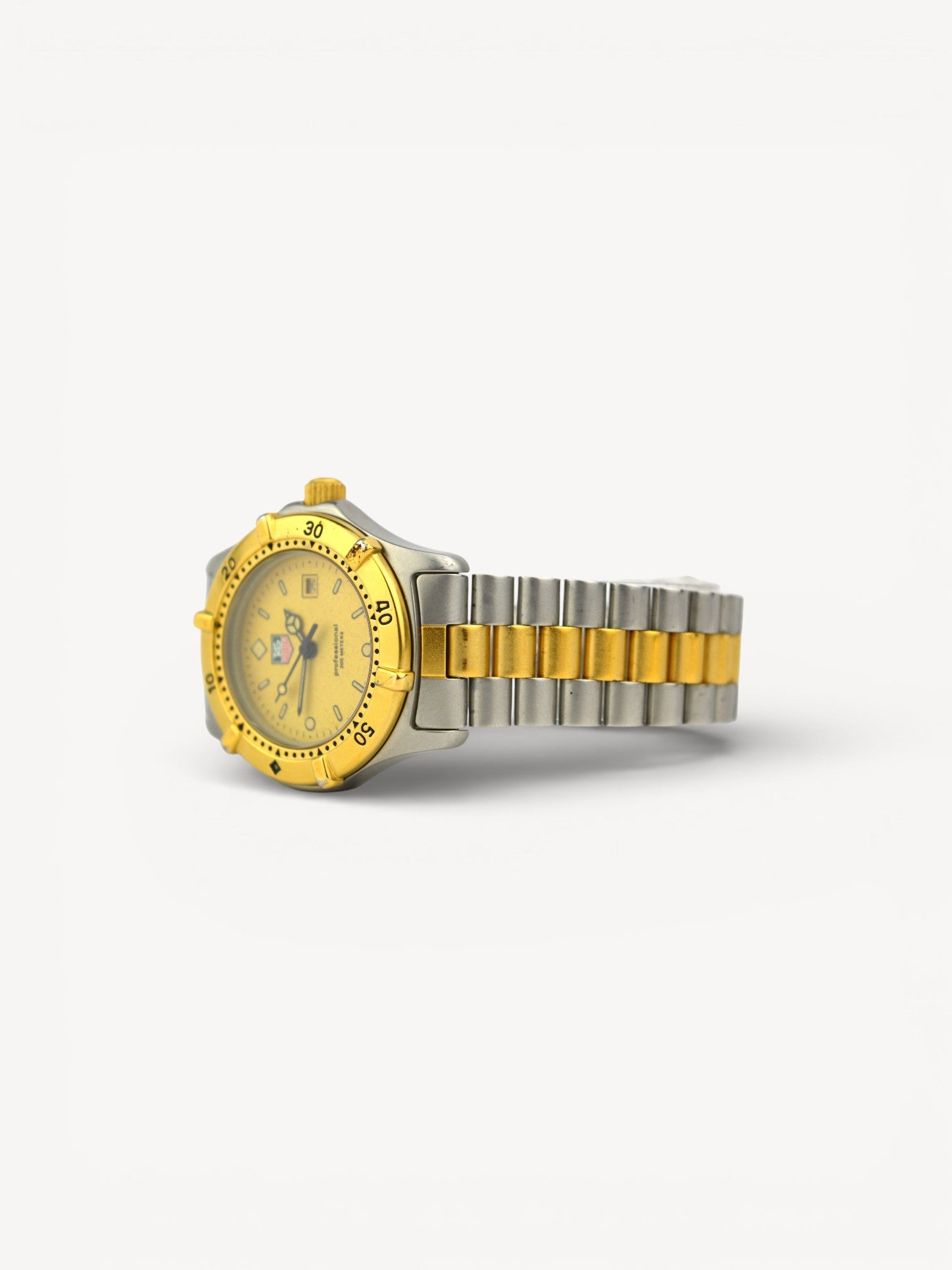 TAG HEUER PROFESSIONAL 2000 WATCH
